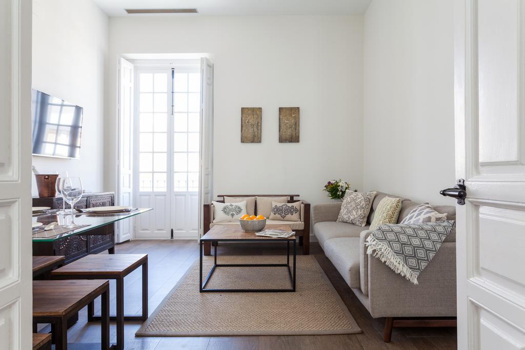 Stunning Boutique - Space Maison Apartments 세비야 외부 사진