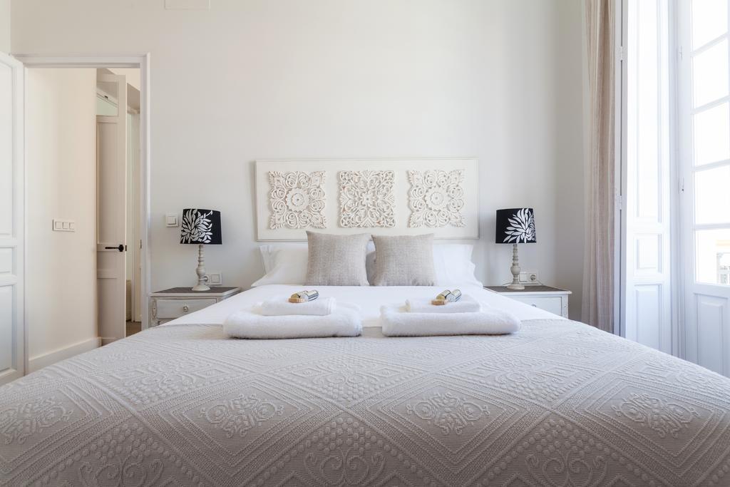Stunning Boutique - Space Maison Apartments 세비야 외부 사진