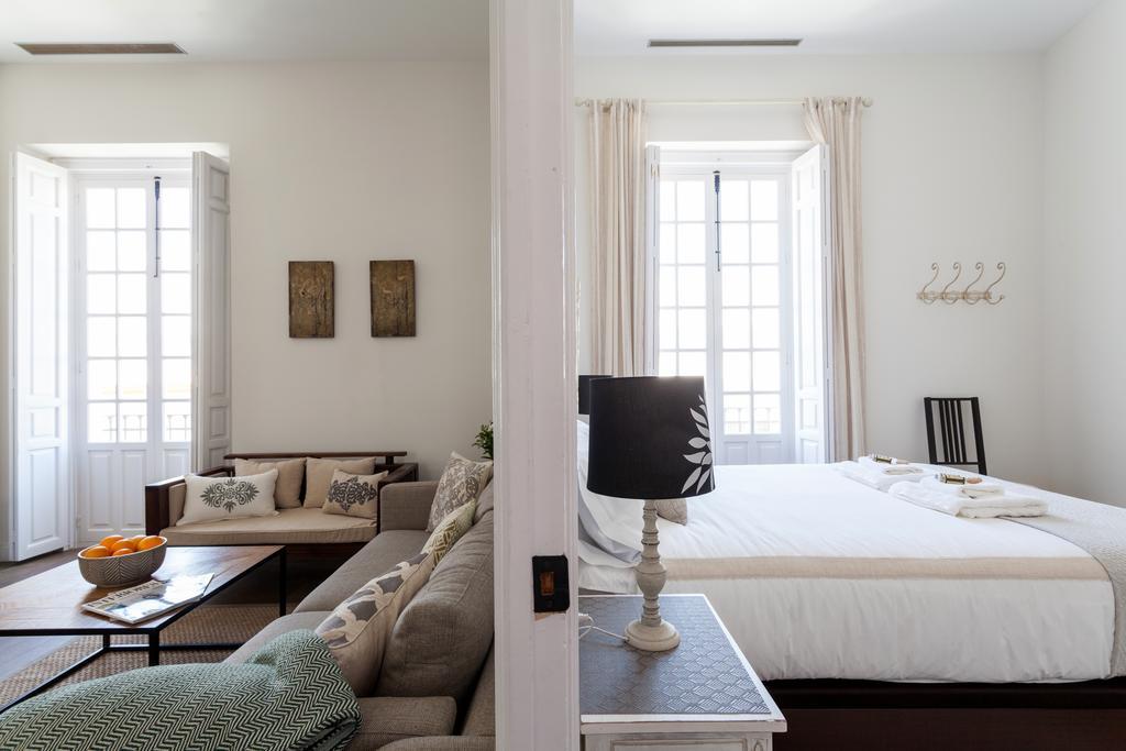 Stunning Boutique - Space Maison Apartments 세비야 외부 사진